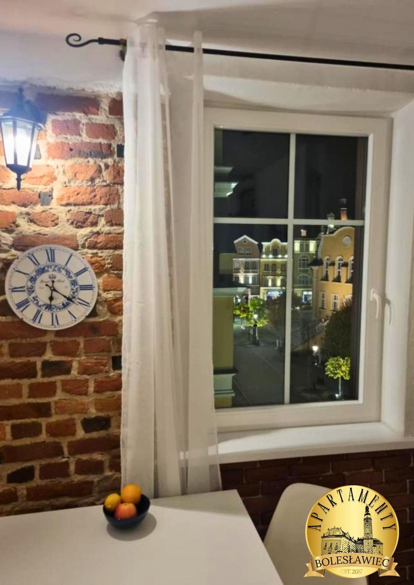 Apartament W Rynku ブンツラウ エクステリア 写真
